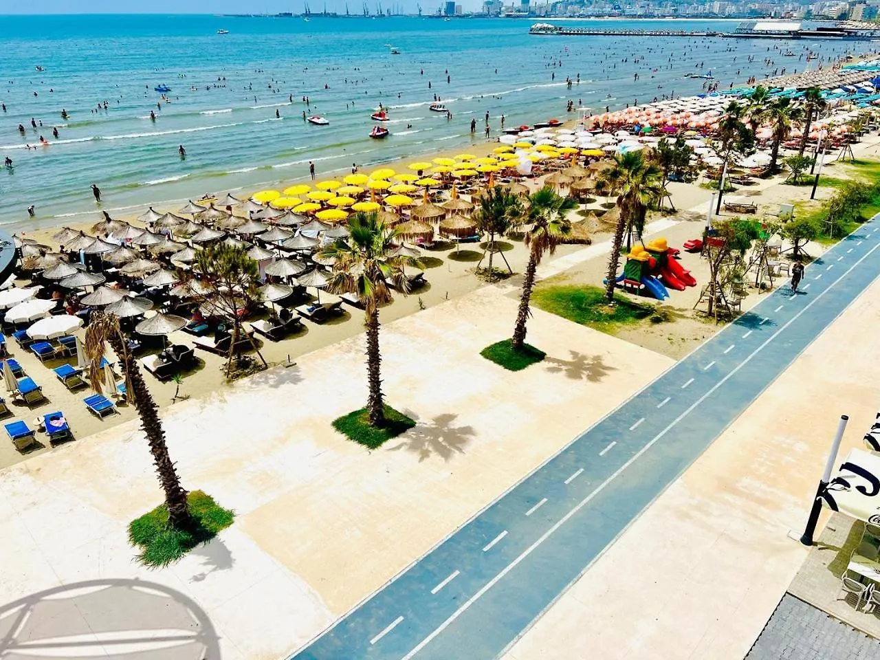 Emmi Apartment Beach View Durres